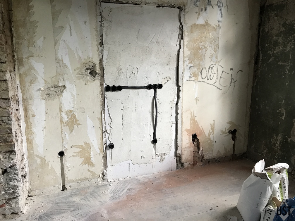 IMG 2371 (8138 Besuche) Dosen setzen für die Küche in der GPA IMG 2371