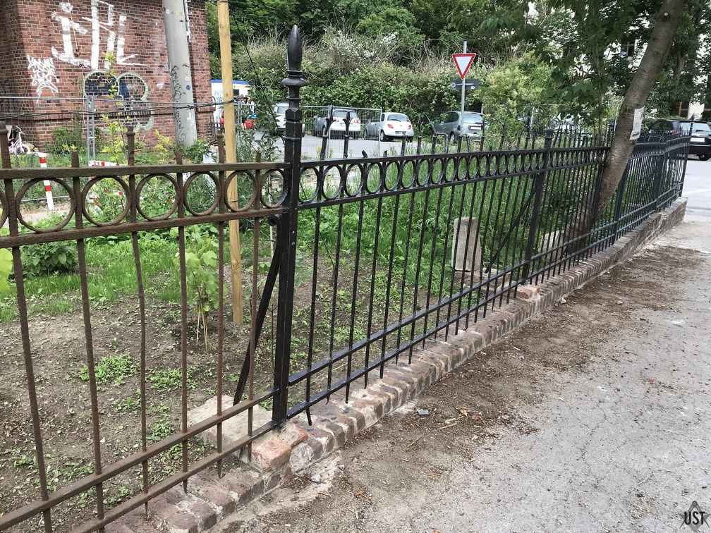 IMG 2444 (5716 Besuche) Nächster/vorletzter Zaunabschnitt entrostet IMG 2444