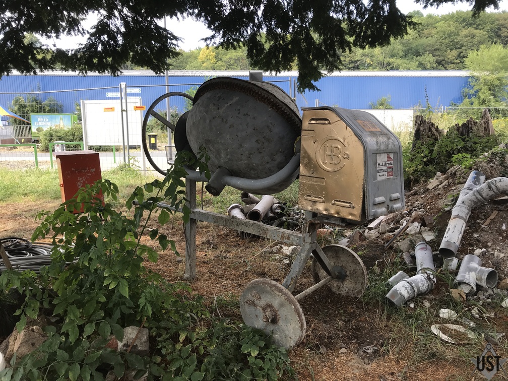 IMG 2763 (5266 Besuche) Unser Betonmischer wurde teilvergoldet, Work in Progress IMG 2763