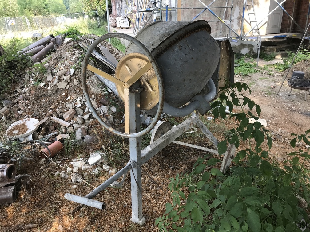 IMG 2764 (5143 Besuche) Unser Betonmischer wurde teilvergoldet, Work in Progress IMG 2764