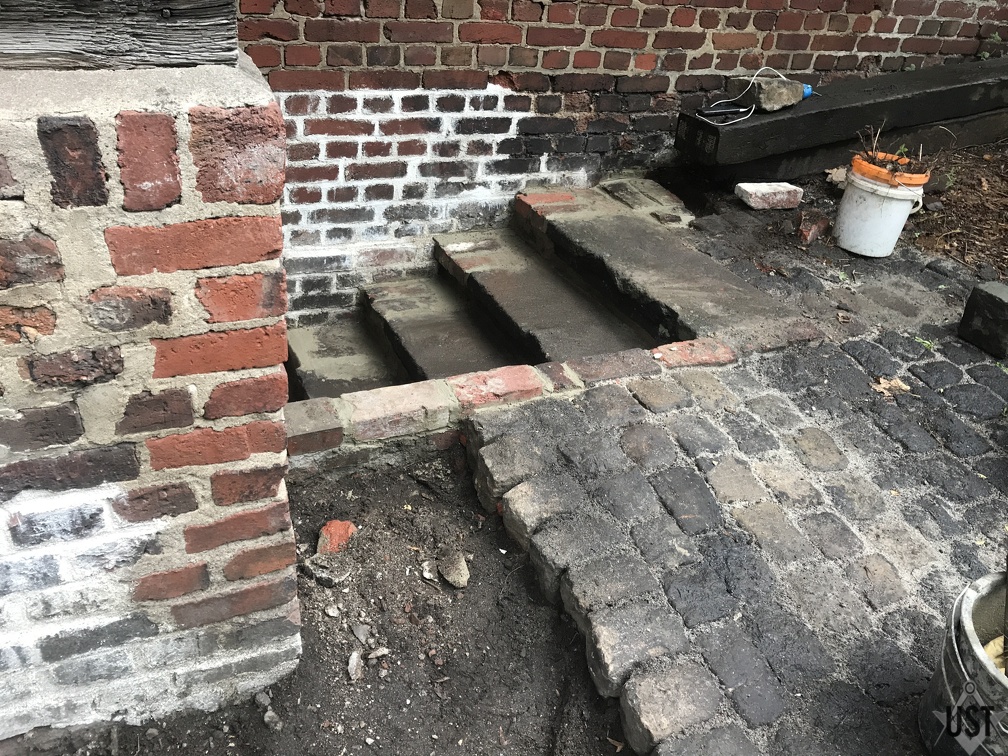 IMG 3331 (5250 Besuche) Kellertreppe weiter instand gesetzt IMG 3331