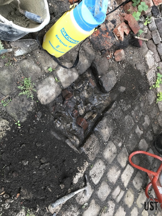 IMG 3351 (5132 Besuche) Fundament ehemalige Rampe wird fürs Neu aufmauern vorbereitet IMG 3351