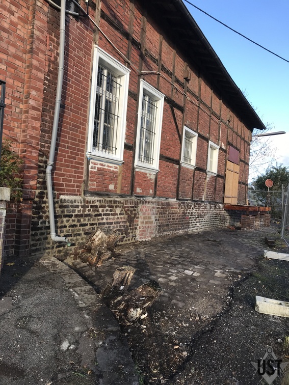 IMG 3546 (5105 Besuche) Fundamentmauer mit freigelegtem Koüpfstein, Zwischenstand IMG 3546