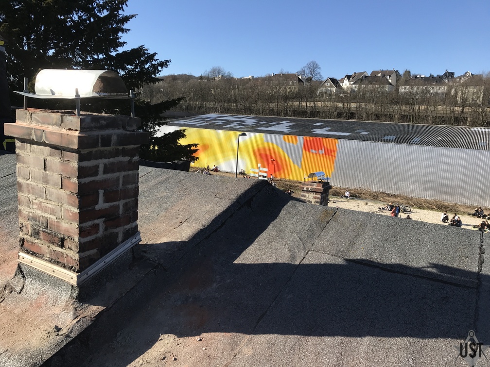 IMG 4054 (6258 Besuche) Kaminabdeckung montiert, Kamin eins IMG 4054