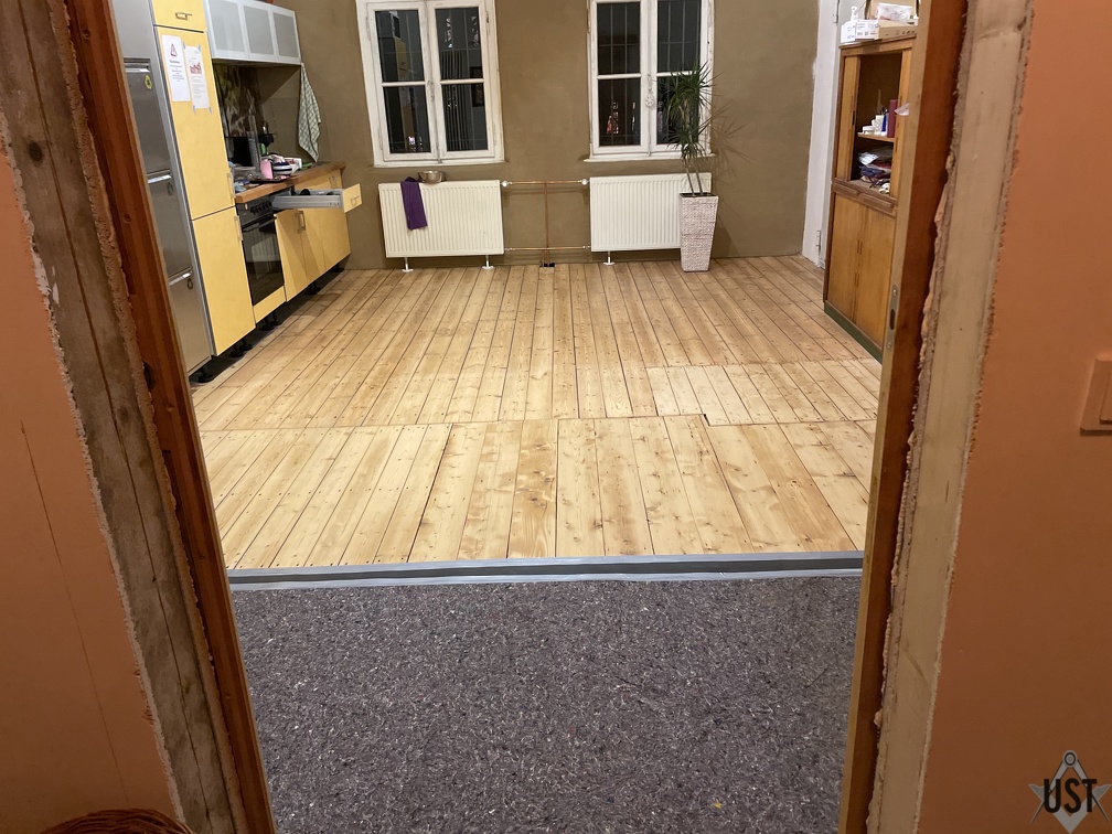 camphoto 33463914 (7004 Besuche) Empfangsbereich mit Läufer und entbaustelltem Aufenthaltsareal camphoto 33463914