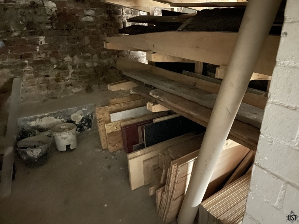 IMG 0931 (4494 Besuche) ...auch im Holzregal... IMG 0931