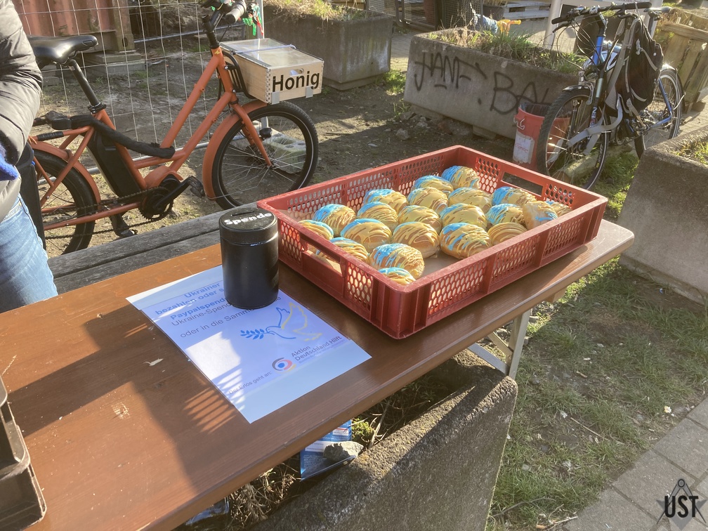 IMG 6283 (4494 Besuche) Soli-Ukrainerverkauf an der Trasse IMG 6283