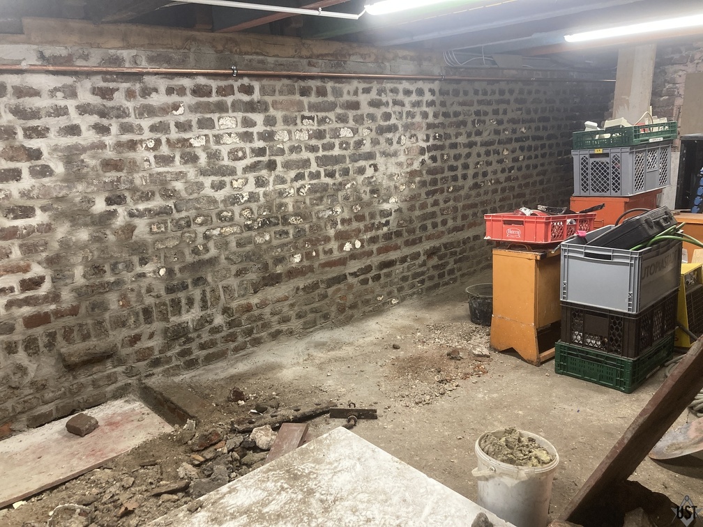 IMG 6620 (4237 Besuche) Kellerwand ist weitgehend am Ende angekommen, verfugungstechnisch IMG 6620