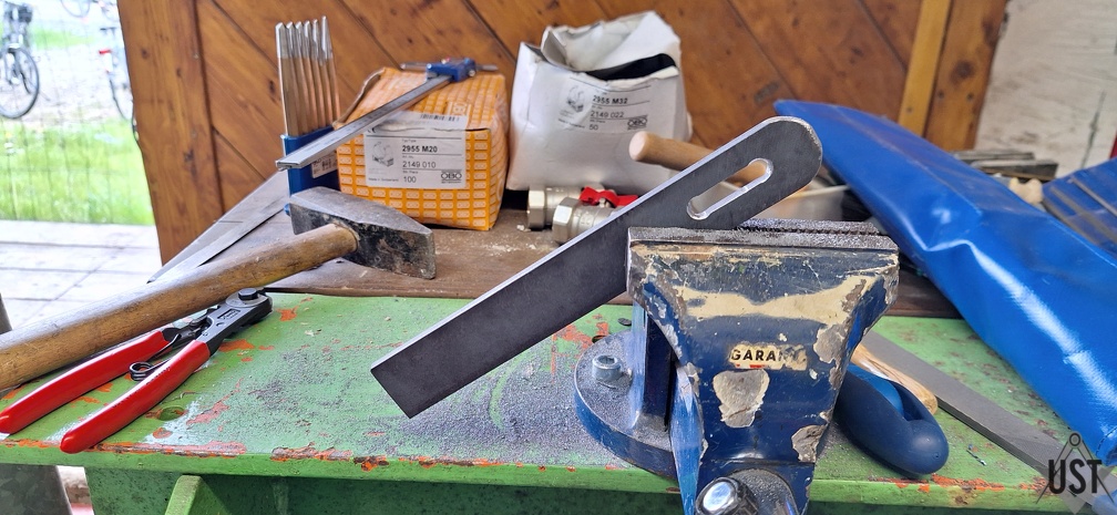 20230520 171506 (4863 Besuche) Der Riegel des Schlagladens wird verstärkt 20230520 171506