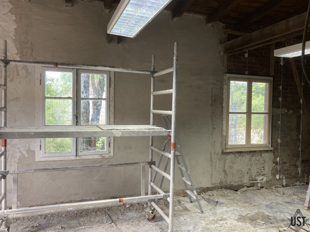 IMG 8409 (3975 Besuche) Kalkputz in der Holzwerkstatt breitet sich aus IMG 8409