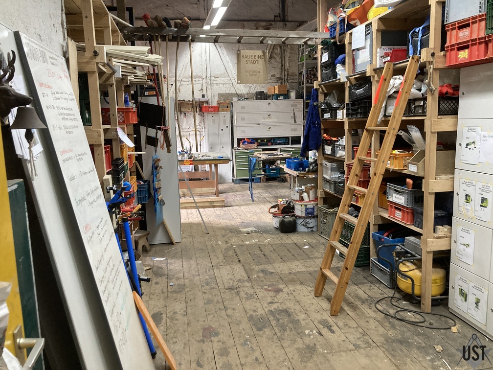 IMG 0565 (4679 Besuche) In der Werkstatt hats Platz, sobald man aufräumt IMG 0565