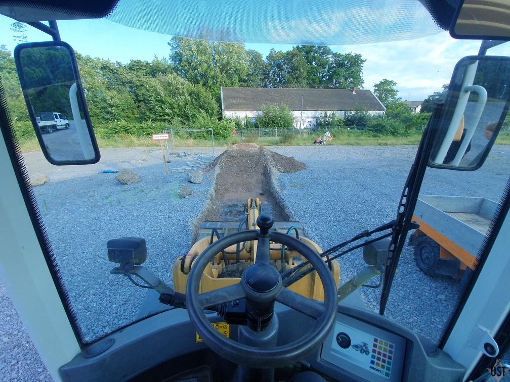 radlader3 (4493 Besuche) Radlader beim Bau der Zuwegung Hamburger Straße radlader3