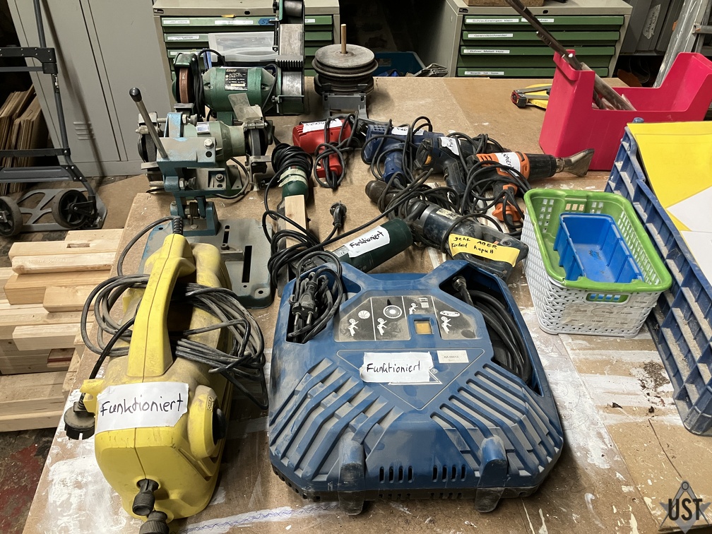 IMG 1116 (3457 Besuche) Werkzeug migriert aus der alten in die neue Werkstatt und wird dabei geprüft IMG 1116