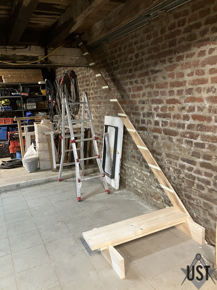 Die Kellertreppe wird konkreter IMG_2046.JPG