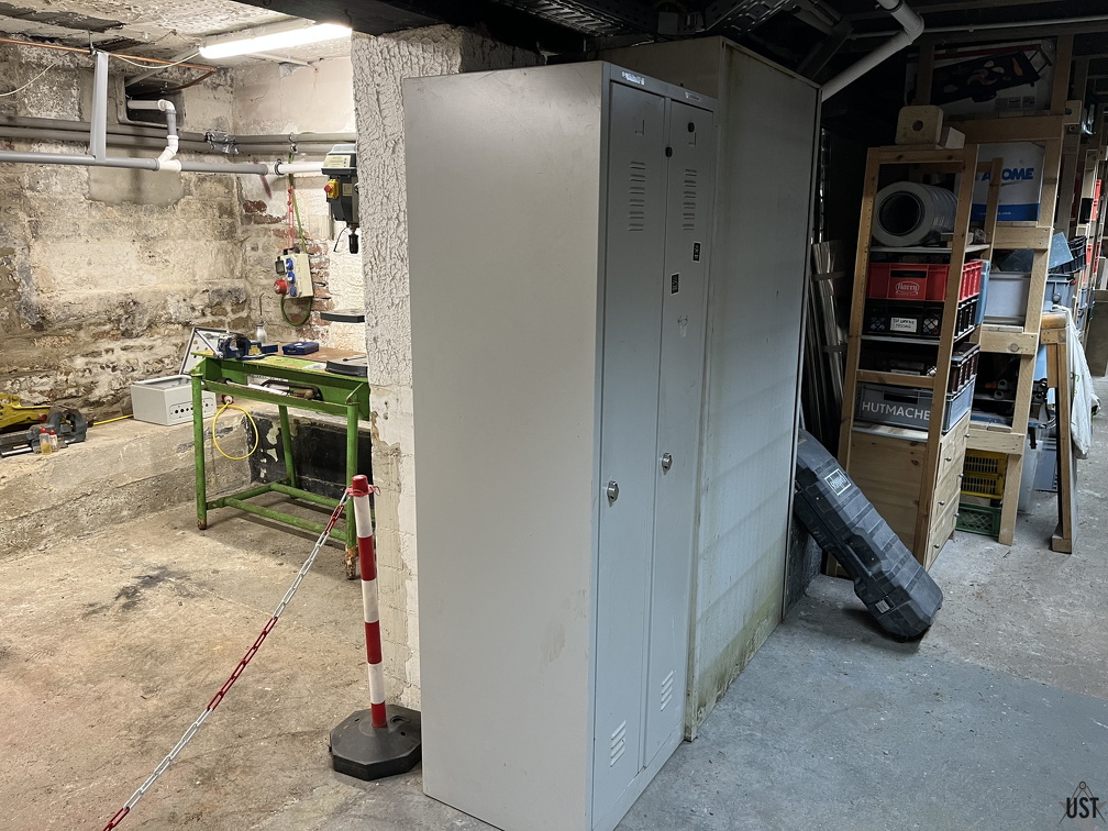 IMG 7838 (2080 Besuche) Schränke wurden in den Keller verfrachtet IMG 7838