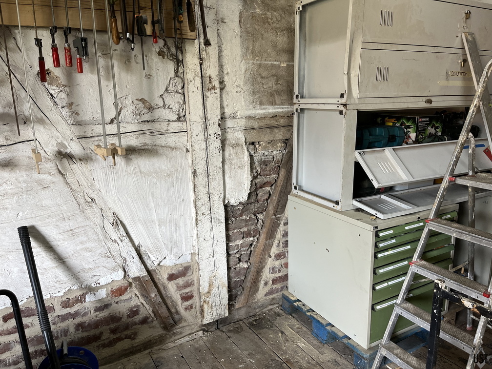 IMG 7839 (2073 Besuche) ...um Platz für den treppenabgang zu schaffen IMG 7839