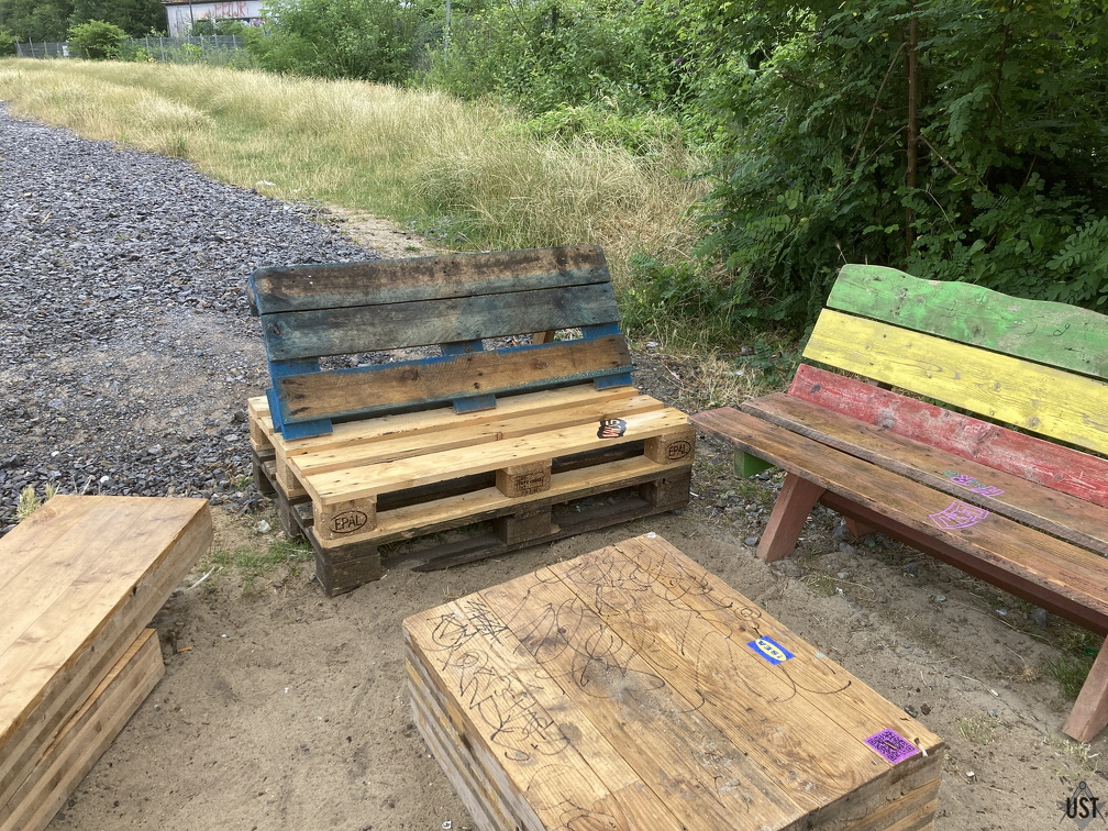 IMG 8403 (4007 Besuche) Wir gingen spontan mit fünf neuen Palettenbänken in Kleinserie IMG 8403